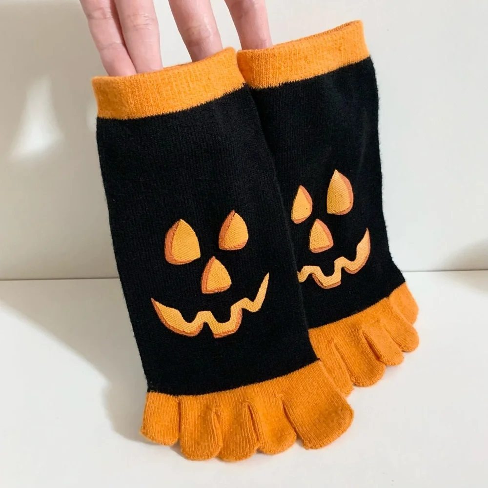 New Vintage Jack o’ lantern toe socks Halloween